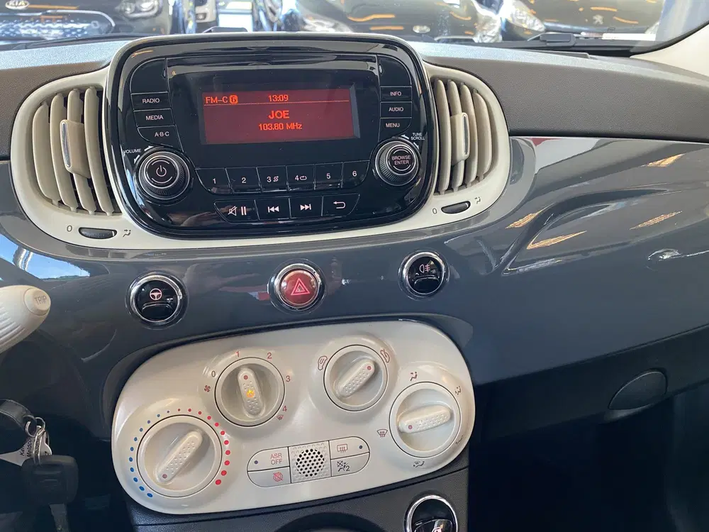 Fiat 500 1.0 Hybrid Cult uit 2022, foto 15