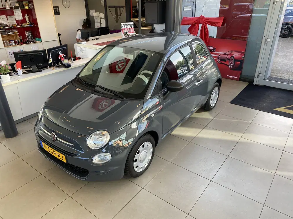 Fiat 500 1.0 Hybrid Cult uit 2022, foto 2