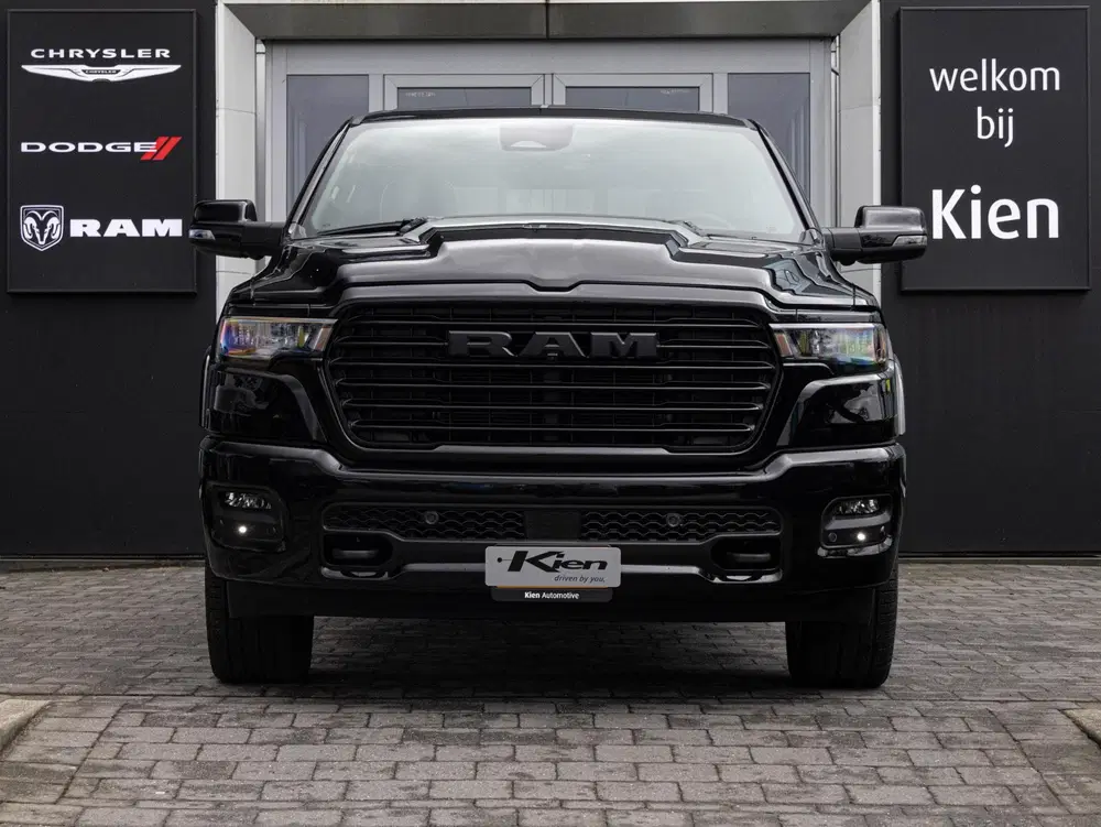 Dodge RAM 3.0 Crew Cab Laramie uit 2024, foto 10