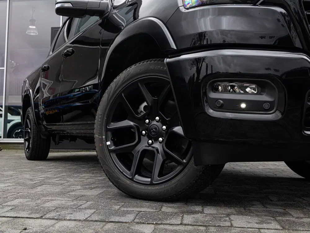 Dodge RAM 3.0 Crew Cab Laramie uit 2024, foto 2