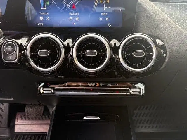 Mercedes-Benz B-Klasse 200 Luxury Line uit 2024, foto 14