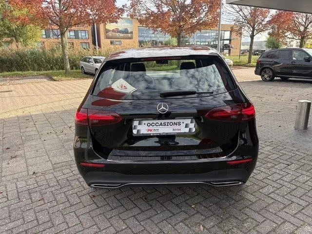 Mercedes-Benz B-Klasse 200 Luxury Line uit 2024, foto 3