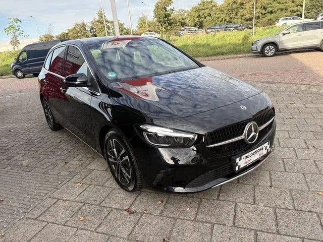 Mercedes-Benz B-Klasse 200 Luxury Line uit 2024, foto 5