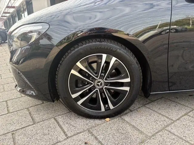 Mercedes-Benz B-Klasse 200 Luxury Line uit 2024, foto 8