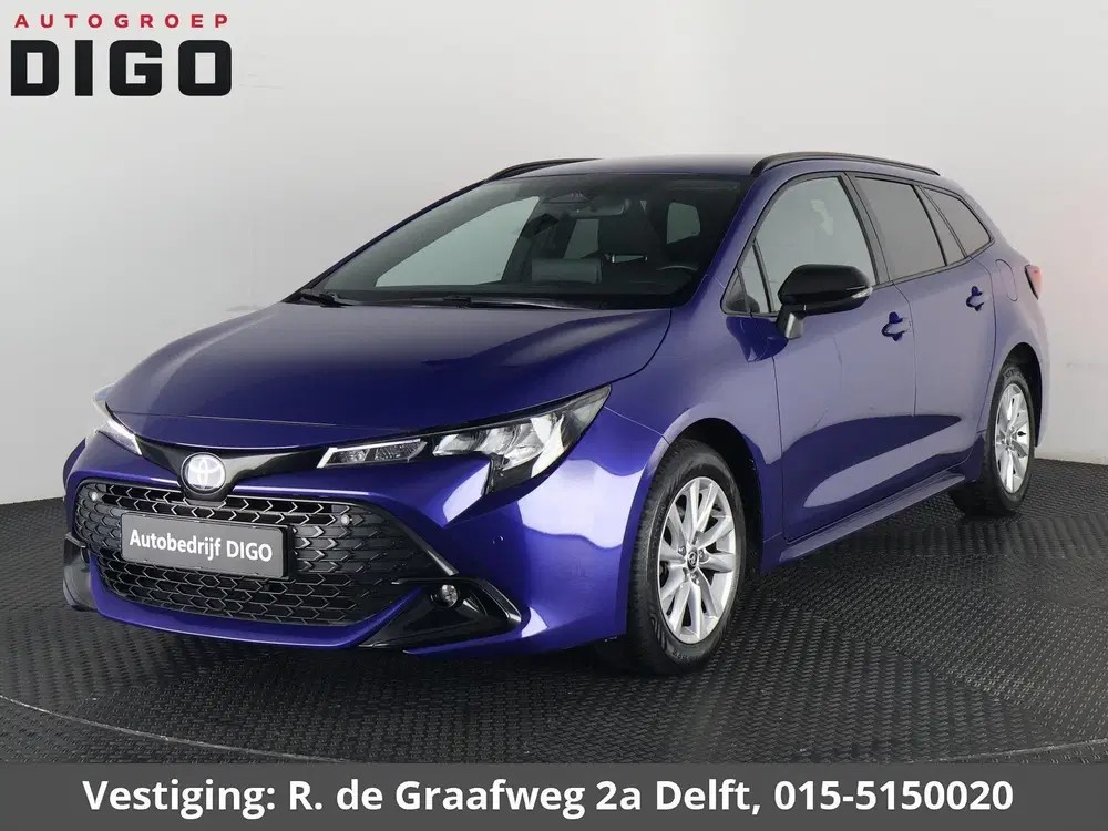 Toyota Corolla 1.8 Hybrid Business Luxury uit 2024