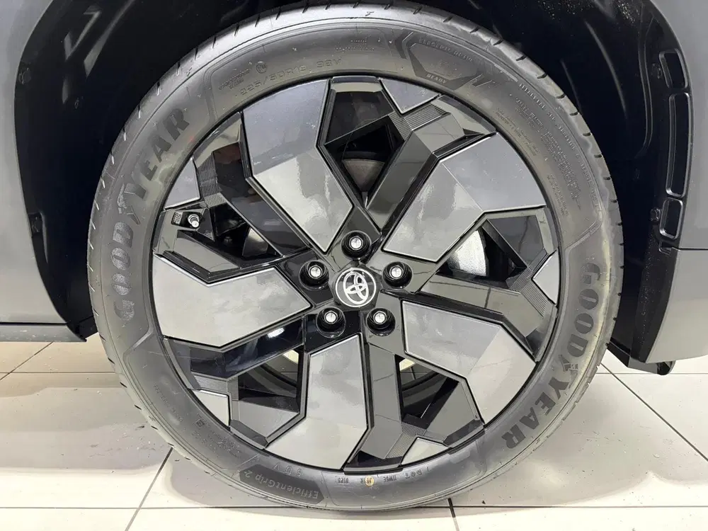 Toyota Urban Cruiser Executive 61 kWh Direct Leverbaar uit 2026, foto 10
