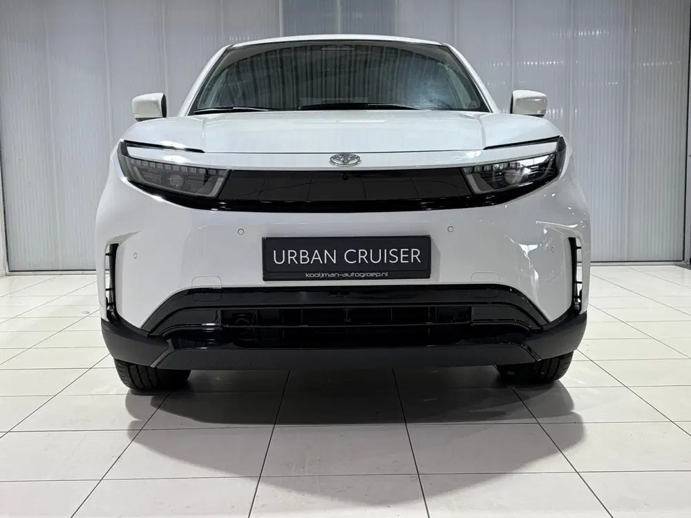 Toyota Urban Cruiser Executive 61 kWh Direct Leverbaar uit 2026, foto 3