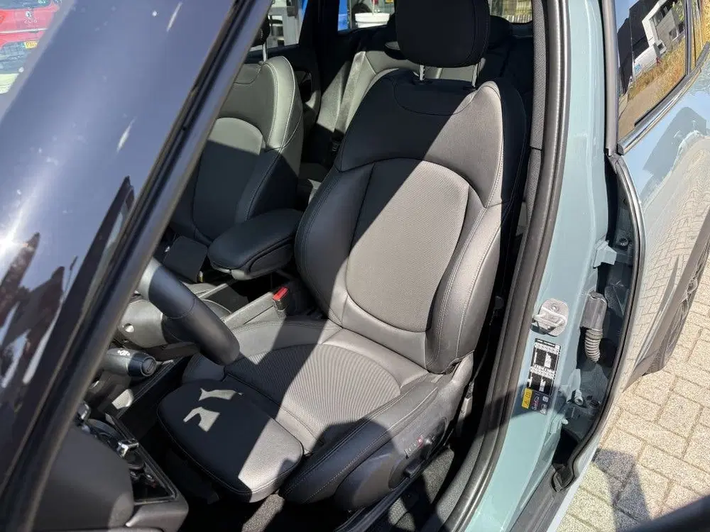 Mini Countryman 1.5 Cooper S E ALL4 I Leder I Pano I Memor uit 2022, foto 7