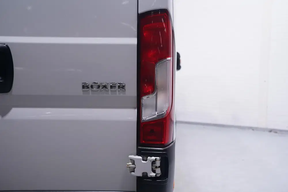 Peugeot Boxer 2.2 BlueHDi 165 pk L4H2 Navi uit 2021, foto 11