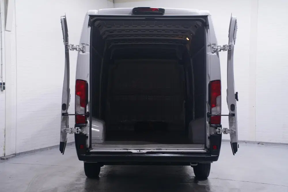 Peugeot Boxer 2.2 BlueHDi 165 pk L4H2 Navi uit 2021, foto 12