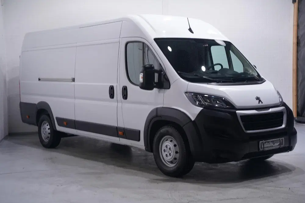 Peugeot Boxer 2.2 BlueHDi 165 pk L4H2 Navi uit 2021, foto 2