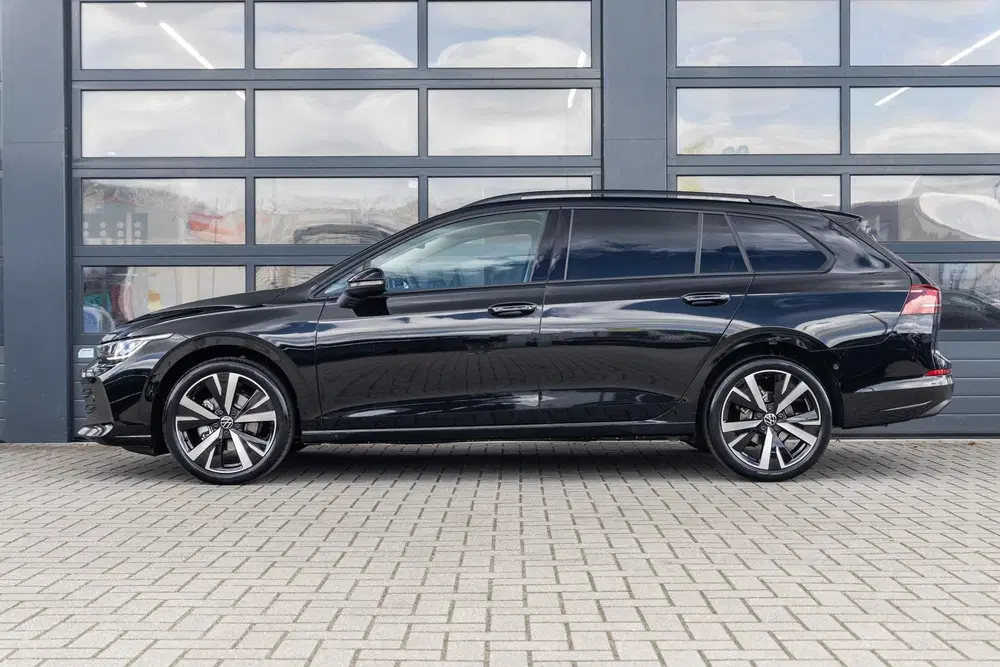 Volkswagen Golf 1.5 eTSI 115pk Life Edition uit 2026, foto 13
