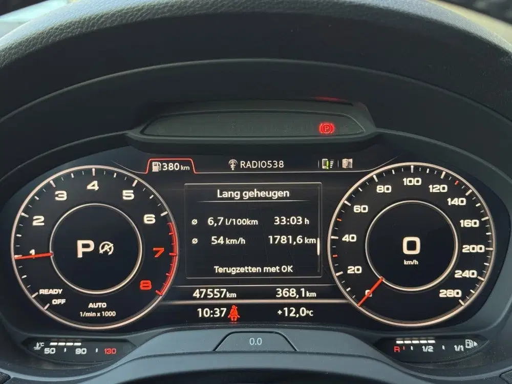 Audi A3 35TFSI S-Line uit 2019, foto 2