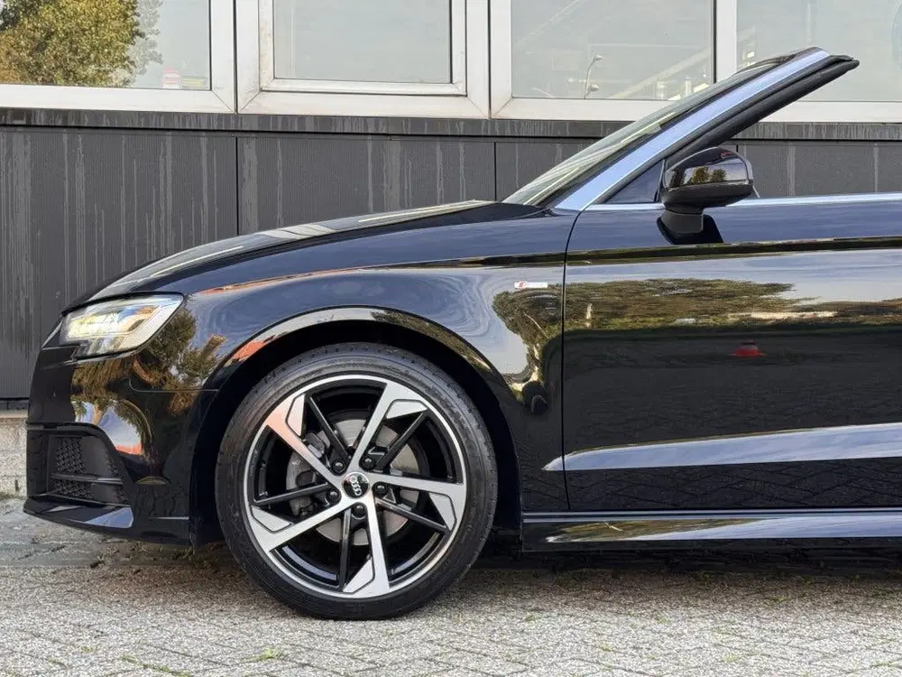 Audi A3 35TFSI S-Line uit 2019, foto 6