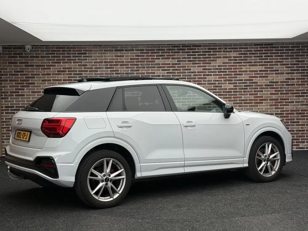 Audi Q2 35 TFSI S Edition S Line Panoramadak Stoel uit 2023, foto 2