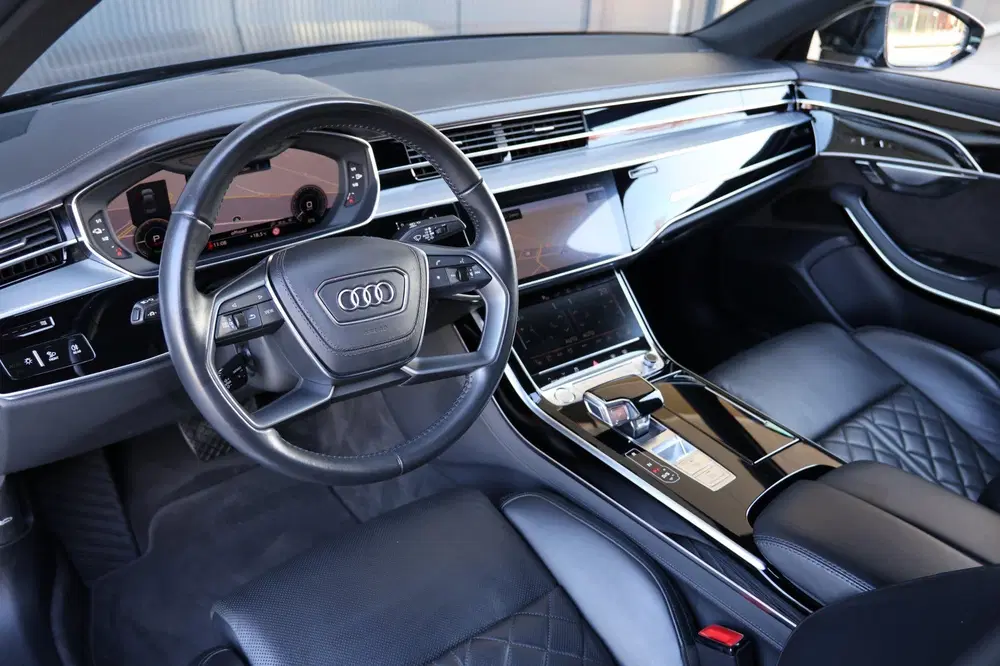 Audi A8 60 TFSI e Quattro uit 2020, foto 11