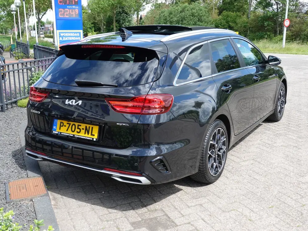Kia Ceed 1.0 T-GDi GT-Line PANO uit 2022, foto 3