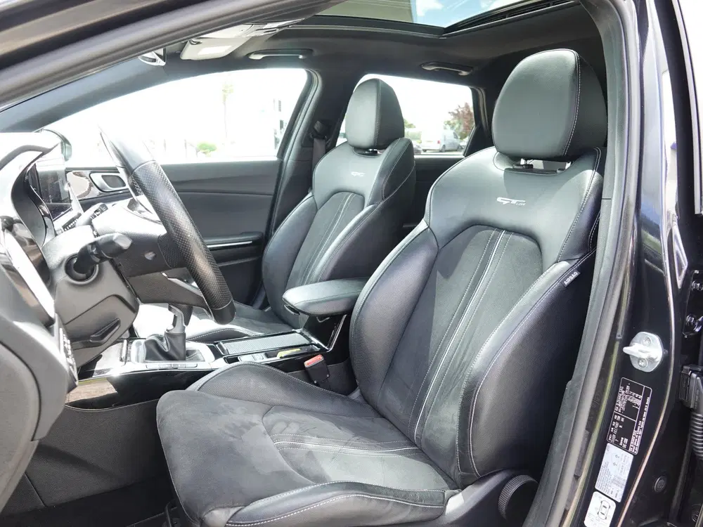 Kia Ceed 1.0 T-GDi GT-Line PANO uit 2022, foto 6