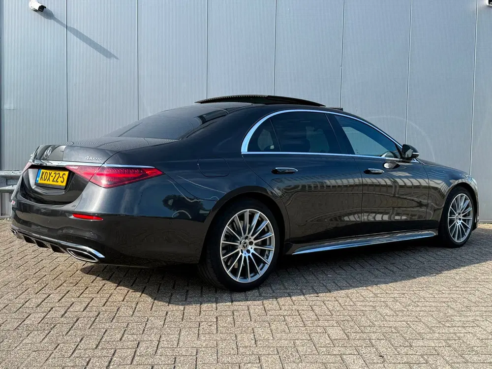Mercedes-Benz S-Klasse 580 e 4MATIC Lang AMG Line uit 2023, foto 2