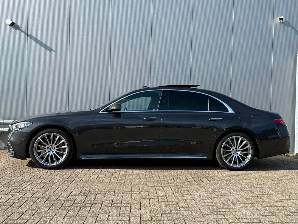 Mercedes-Benz S-Klasse 580 e 4MATIC Lang AMG Line uit 2023, foto 3