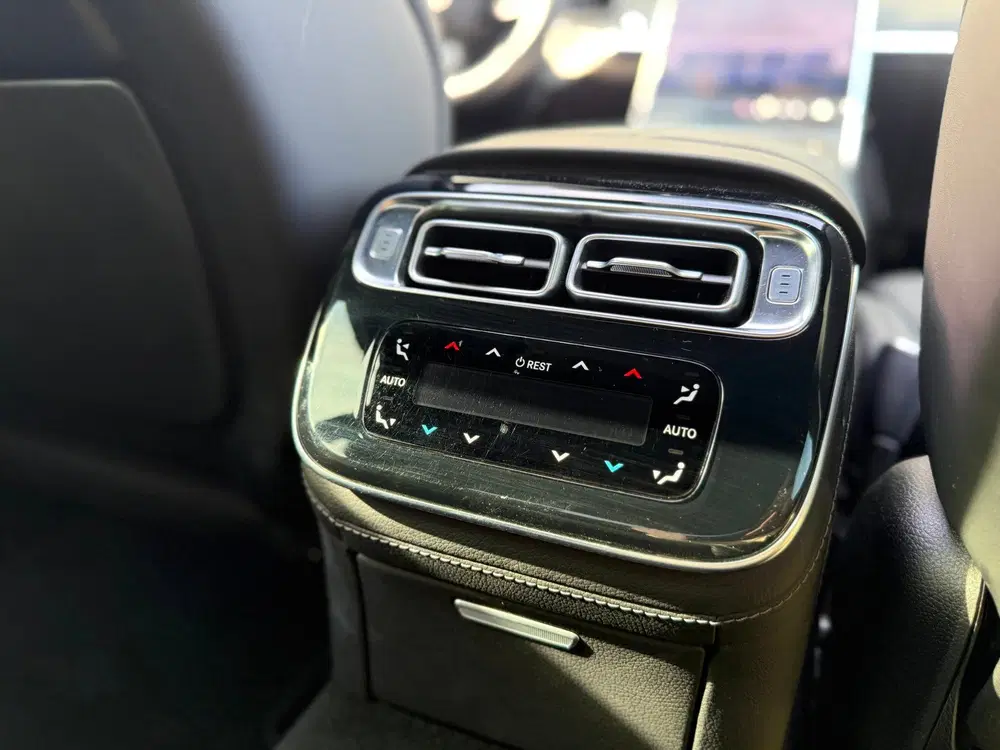 Mercedes-Benz S-Klasse 580 e 4MATIC Lang AMG Line uit 2023, foto 9