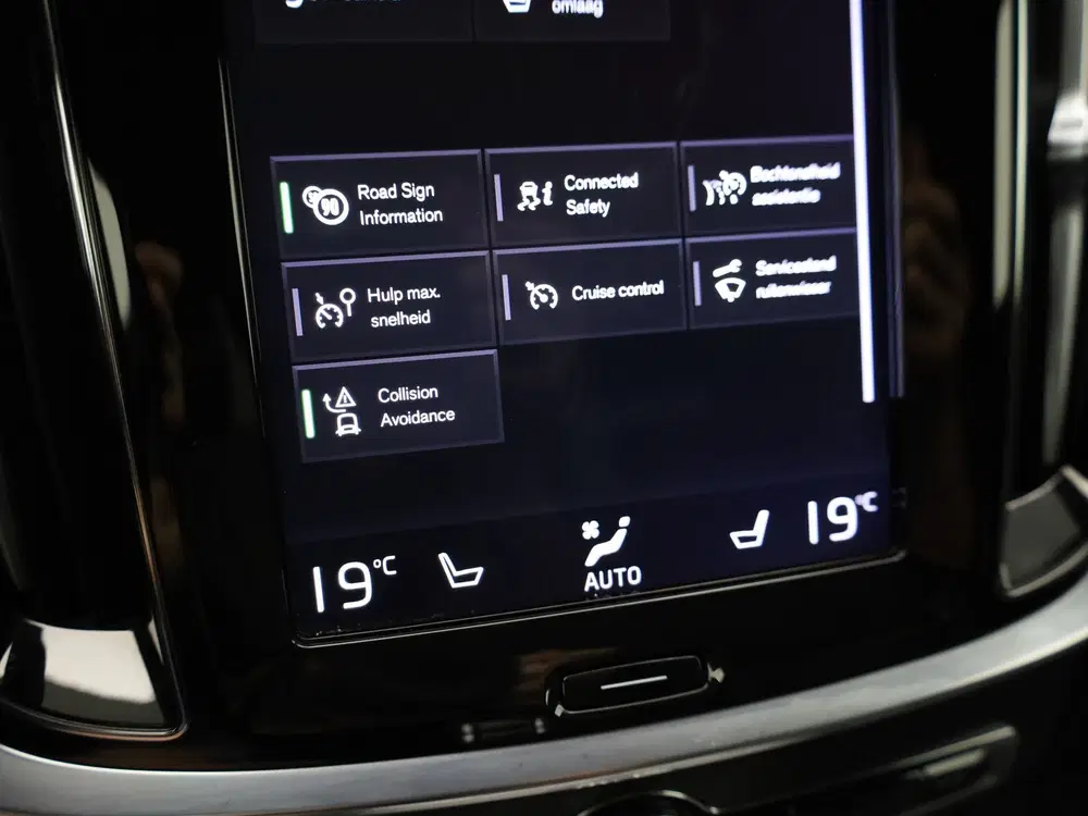 Volvo S60 2.0 T4 R-Design uit 2020, foto 15
