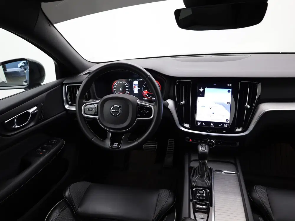 Volvo S60 2.0 T4 R-Design uit 2020, foto 8