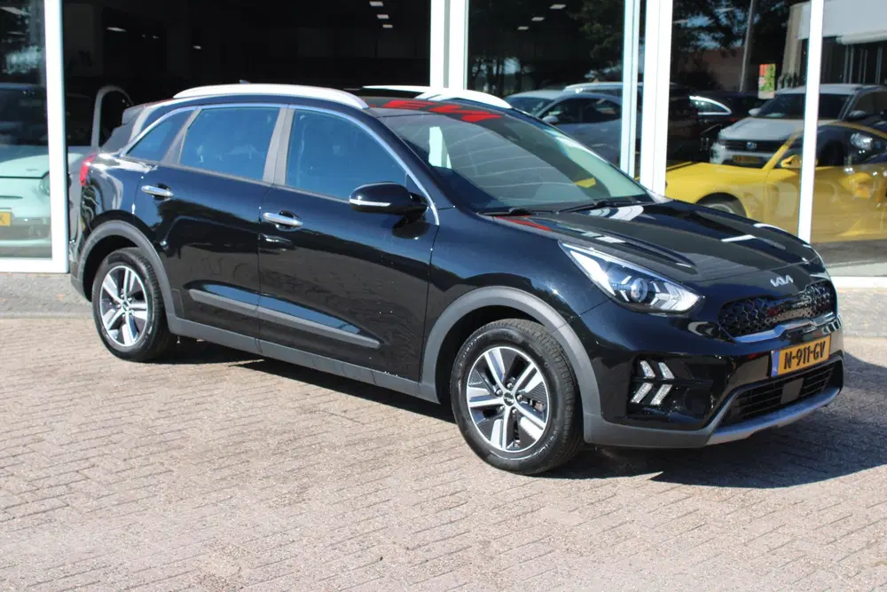 Kia Niro 1.6 GDi Hybrid DynamicLine uit 2021, foto 2