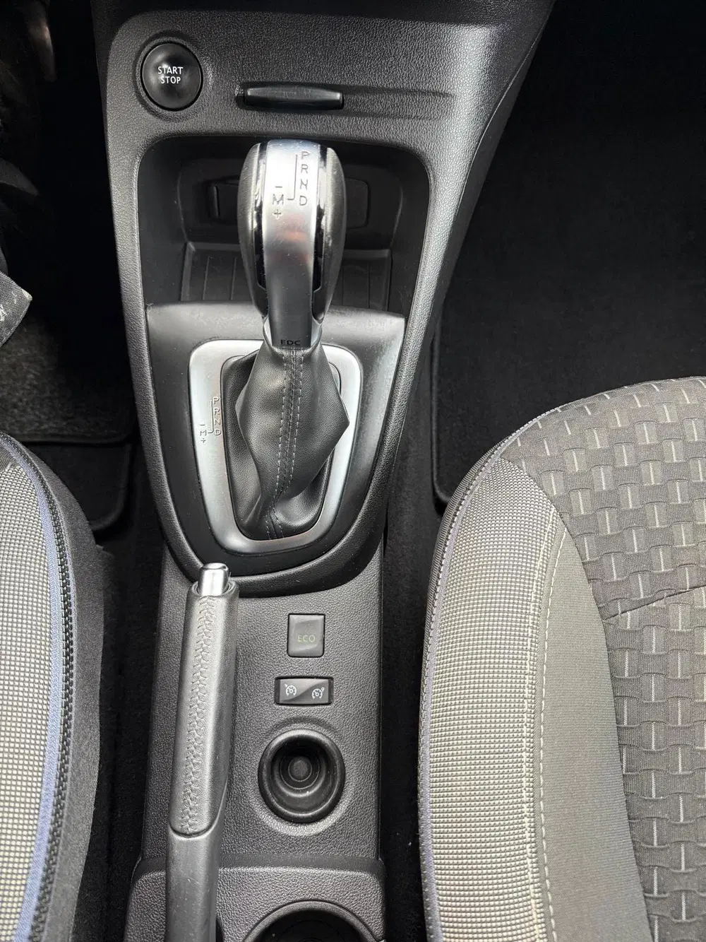 Renault Captur 1.3 TCe 155 Intens uit 2020, foto 7
