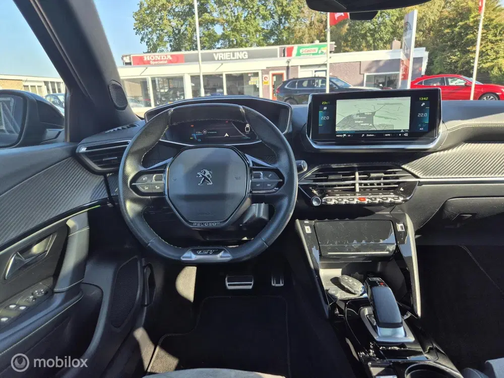 Peugeot 2008 EV GT 50 kWh uit 2021, foto 10