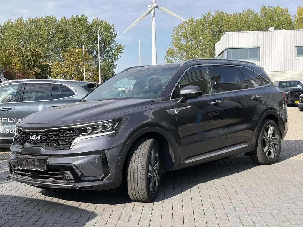 Kia Sorento 1.6 T-GDI Plug-in Hybrid 4WD ExecutiveLine uit 2022, foto 2