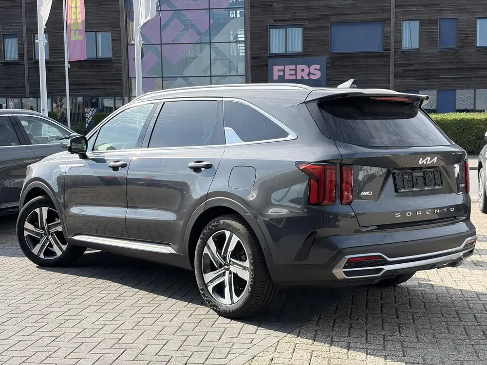 Kia Sorento 1.6 T-GDI Plug-in Hybrid 4WD ExecutiveLine uit 2022, foto 3