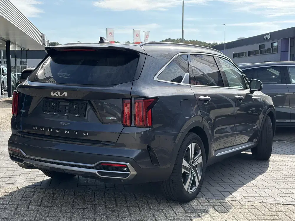 Kia Sorento 1.6 T-GDI Plug-in Hybrid 4WD ExecutiveLine uit 2022, foto 4