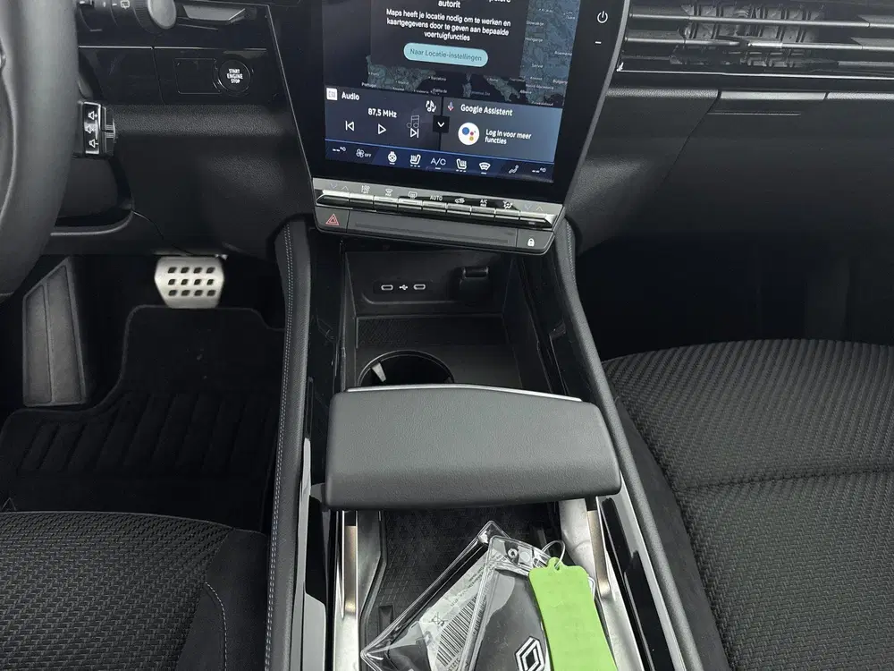 Renault Austral 1.2 E-Tech Full Hybrid Iconic Esprit Alpin uit 2024, foto 14