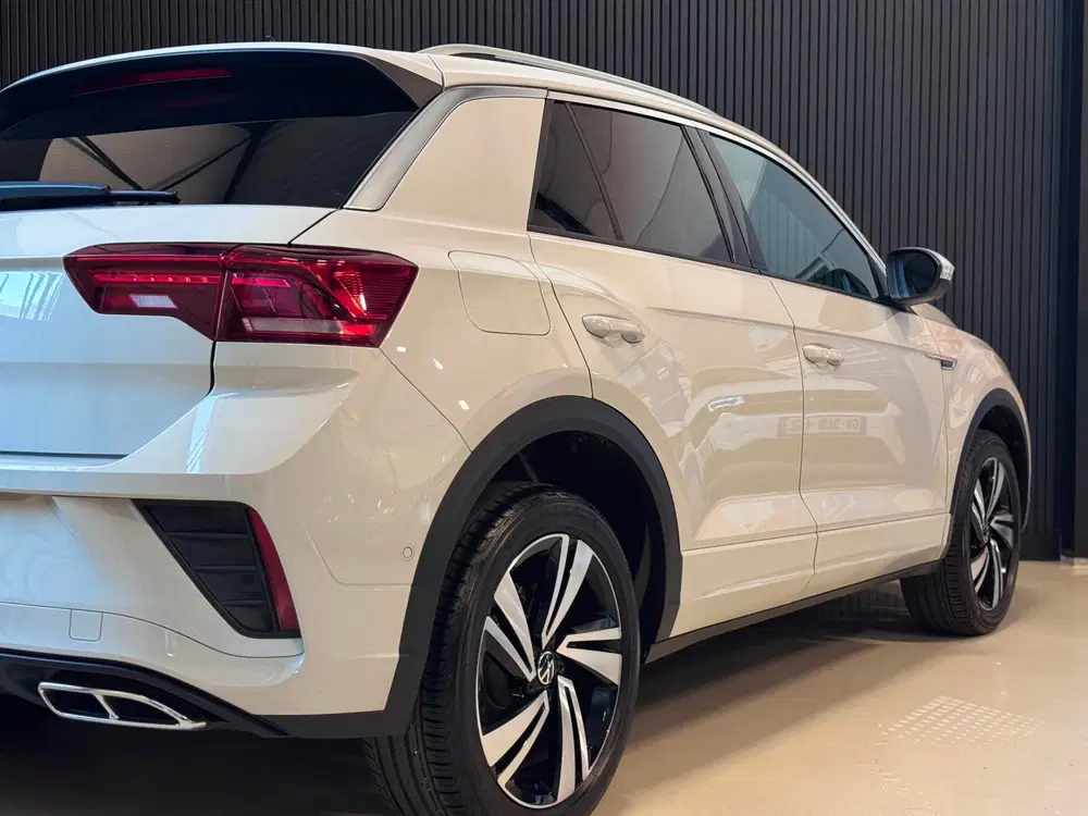 Volkswagen T-Roc 1.5 TSI R-Line DSG uit 2024, foto 4