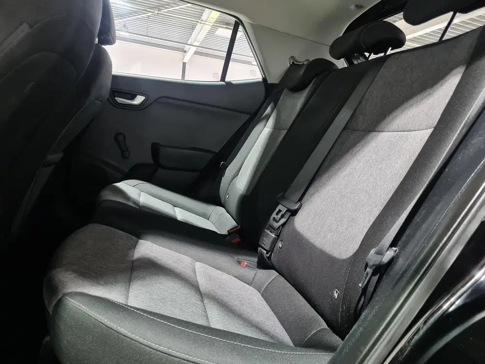 Kia Stonic 1.0 T-GDi DynamicLine uit 2019, foto 12