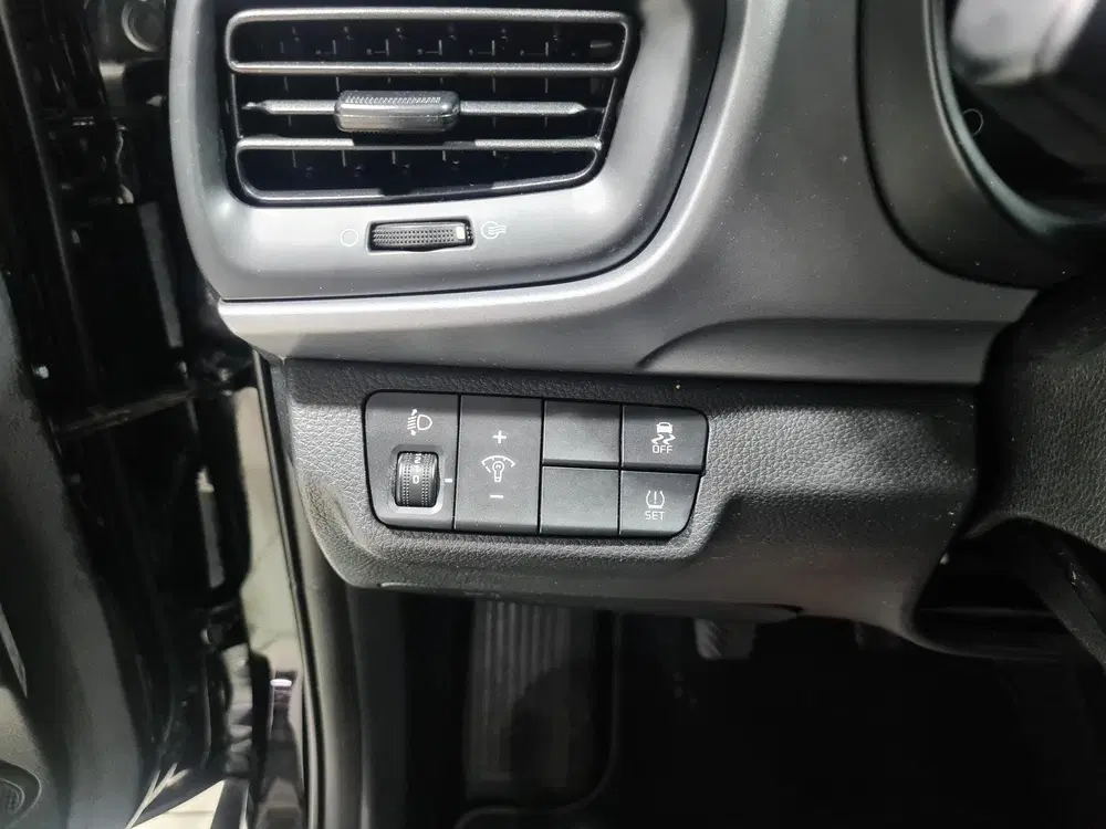 Kia Stonic 1.0 T-GDi DynamicLine uit 2019, foto 15