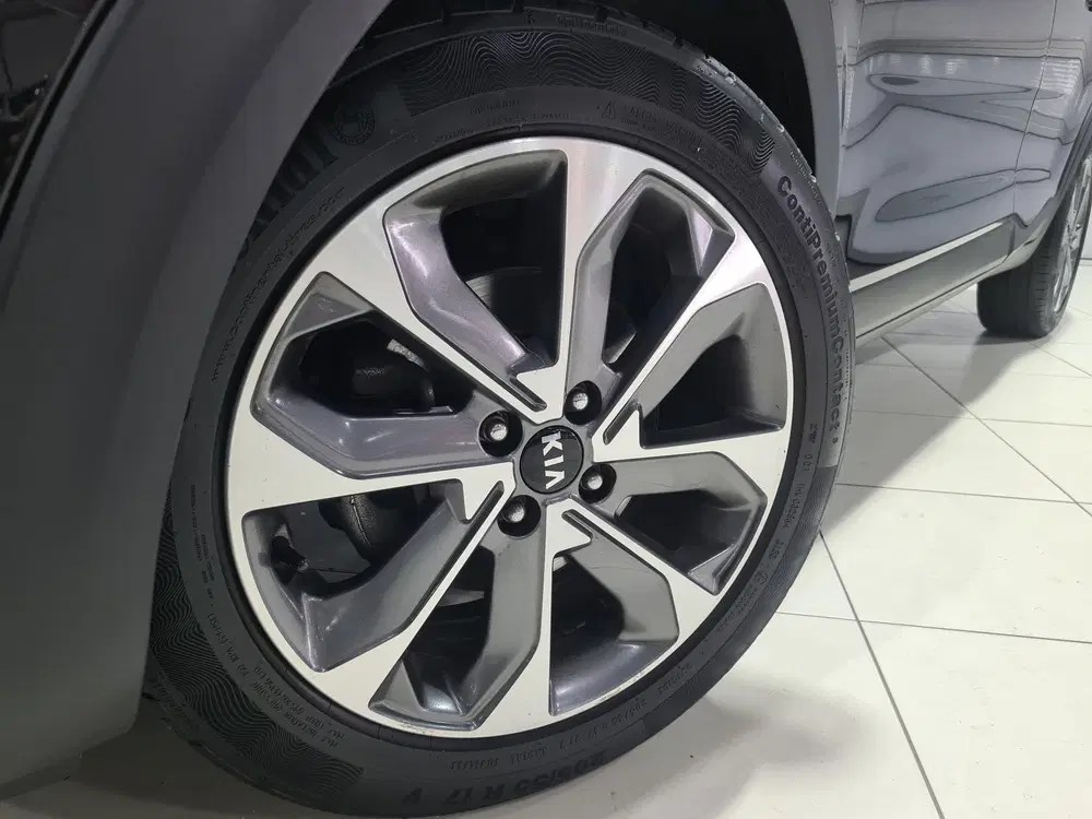 Kia Stonic 1.0 T-GDi DynamicLine uit 2019, foto 2