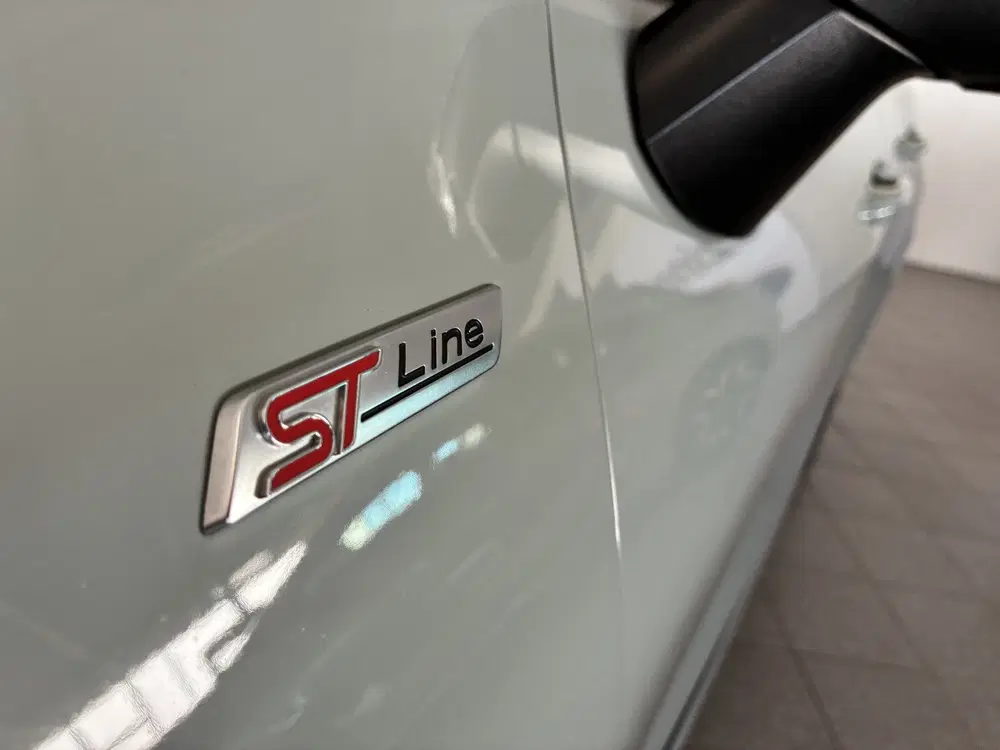 Ford Puma EcoBoost Hybrid ST-Line X-Automaat pano-tr uit 2025, foto 5