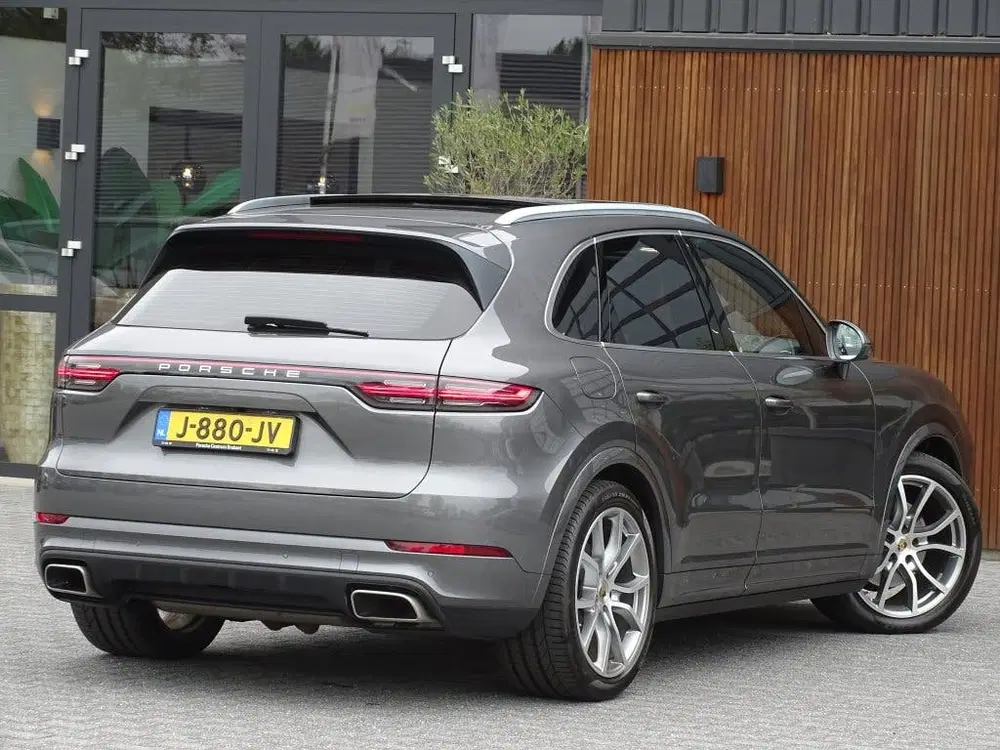 Porsche Cayenne 3.0 E-Hybrid 462PK uit 2020, foto 7