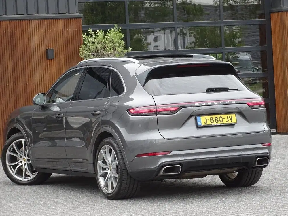 Porsche Cayenne 3.0 E-Hybrid 462PK uit 2020, foto 8
