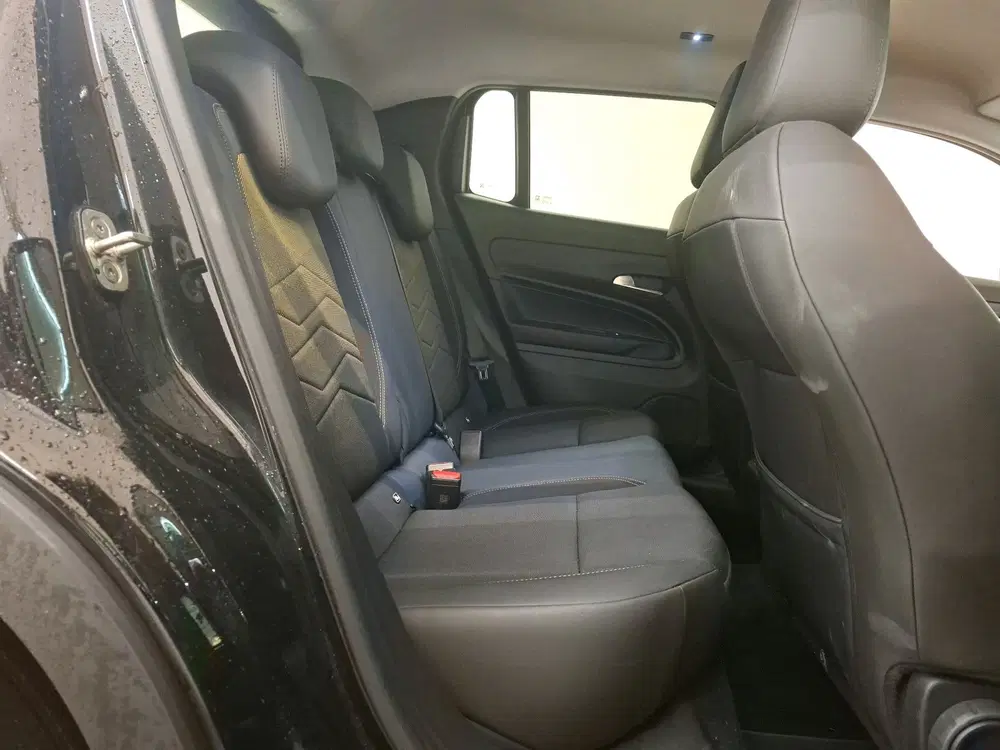 Jeep Avenger 54 kWh 155pk 1st Edition uit 2023, foto 15
