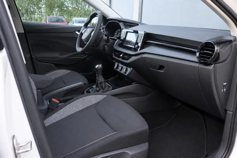 Skoda Fabia 1.0TSI Active uit 2022, foto 10