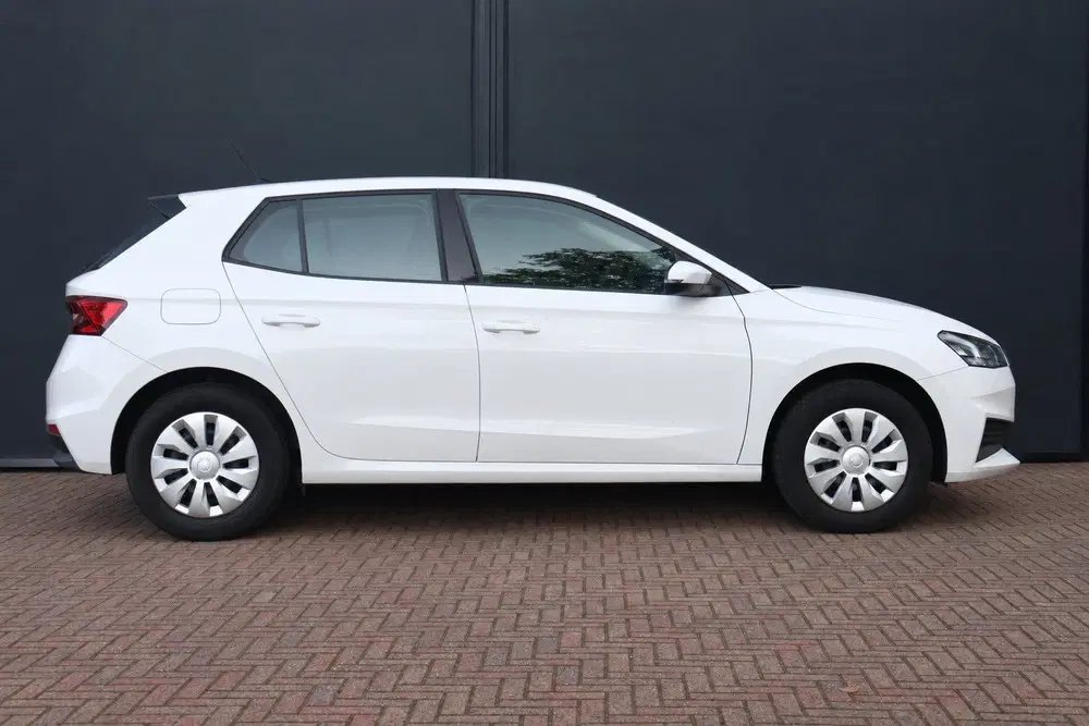 Skoda Fabia 1.0TSI Active uit 2022, foto 6
