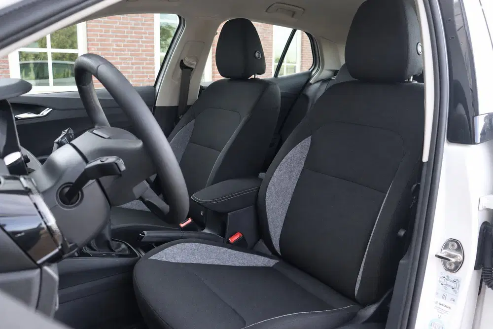 Skoda Fabia 1.0TSI Active uit 2022, foto 8