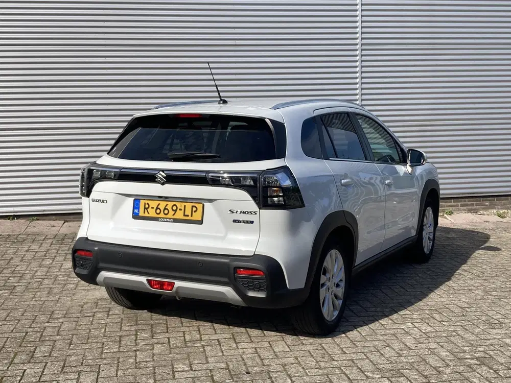 Suzuki S-Cross 1.5 Hybrid Select uit 2022, foto 2