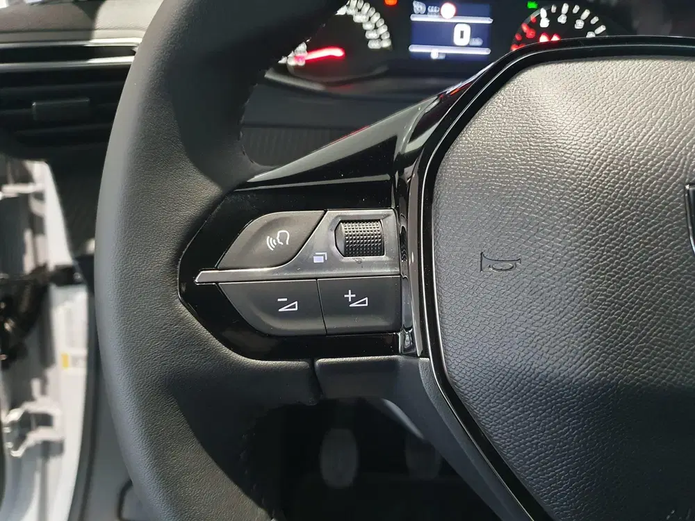 Peugeot 2008 100PK Active Climate Control uit 2024, foto 11