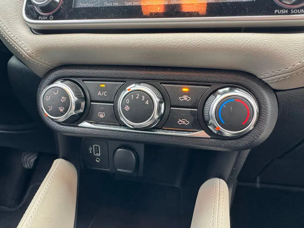 Nissan Micra 1.0 IG-T N-Design Airco Navi Cruise uit 2023, foto 13