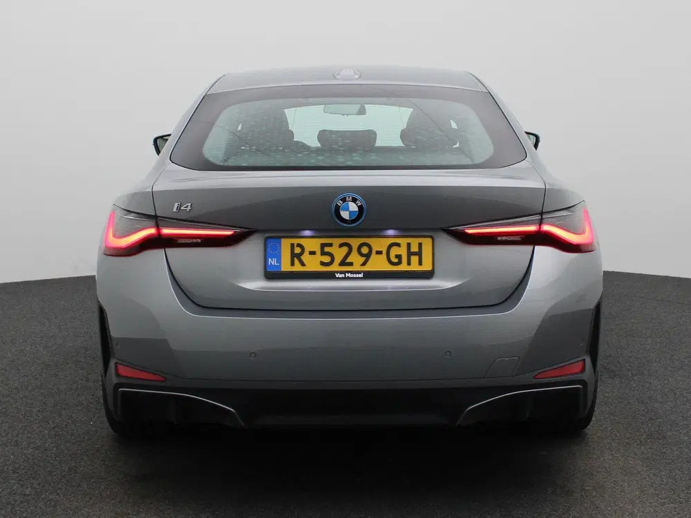 BMW i4 eDrive40 High Executive 84 kWh uit 2022, foto 5
