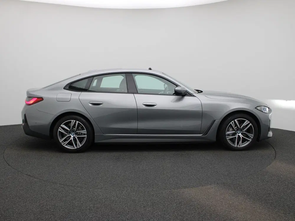 BMW i4 eDrive40 High Executive 84 kWh uit 2022, foto 6